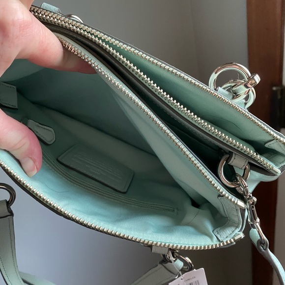 Coach mint purse - Picture 3 of 6